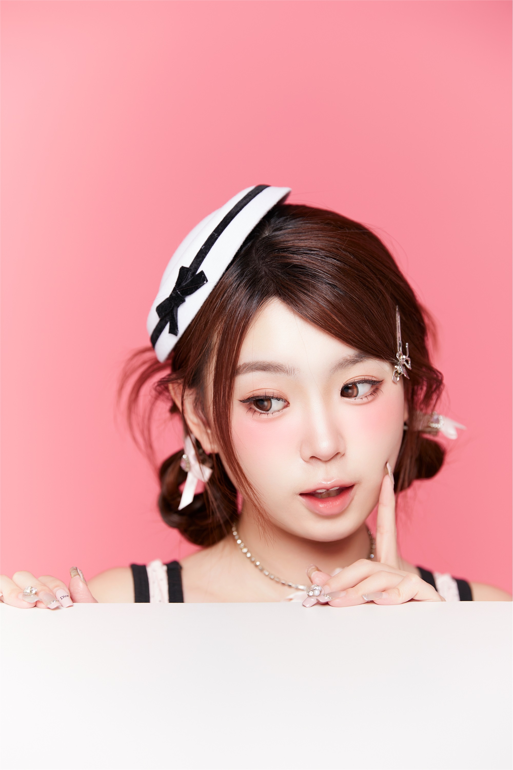 YITUYU艺图语 2025.01.07 粉色甜妹肖像 CARLEE是77呀